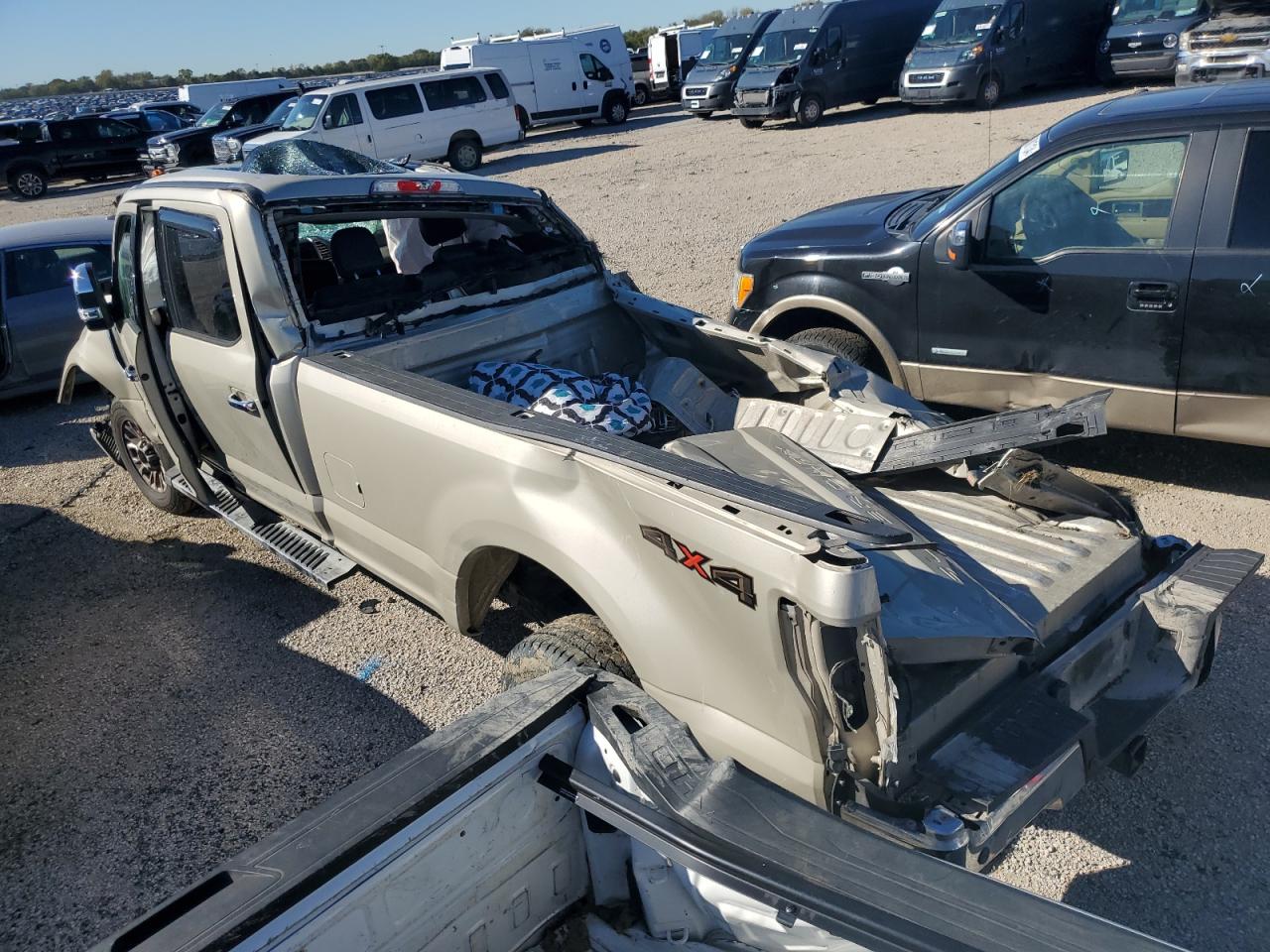 2017 Ford F350 - Image 2
