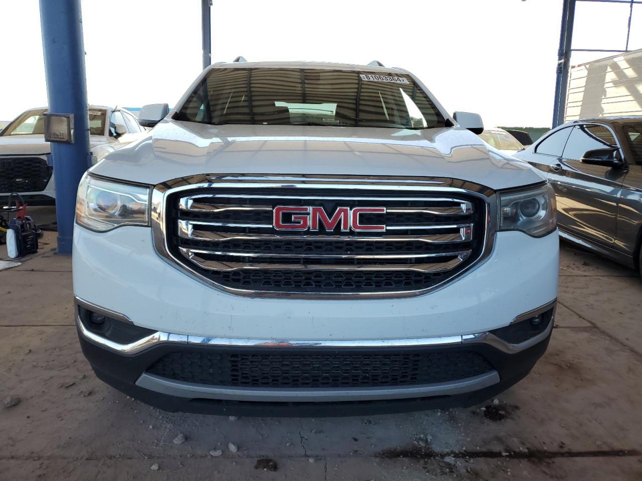 2017 GMC Acadia - Image 5