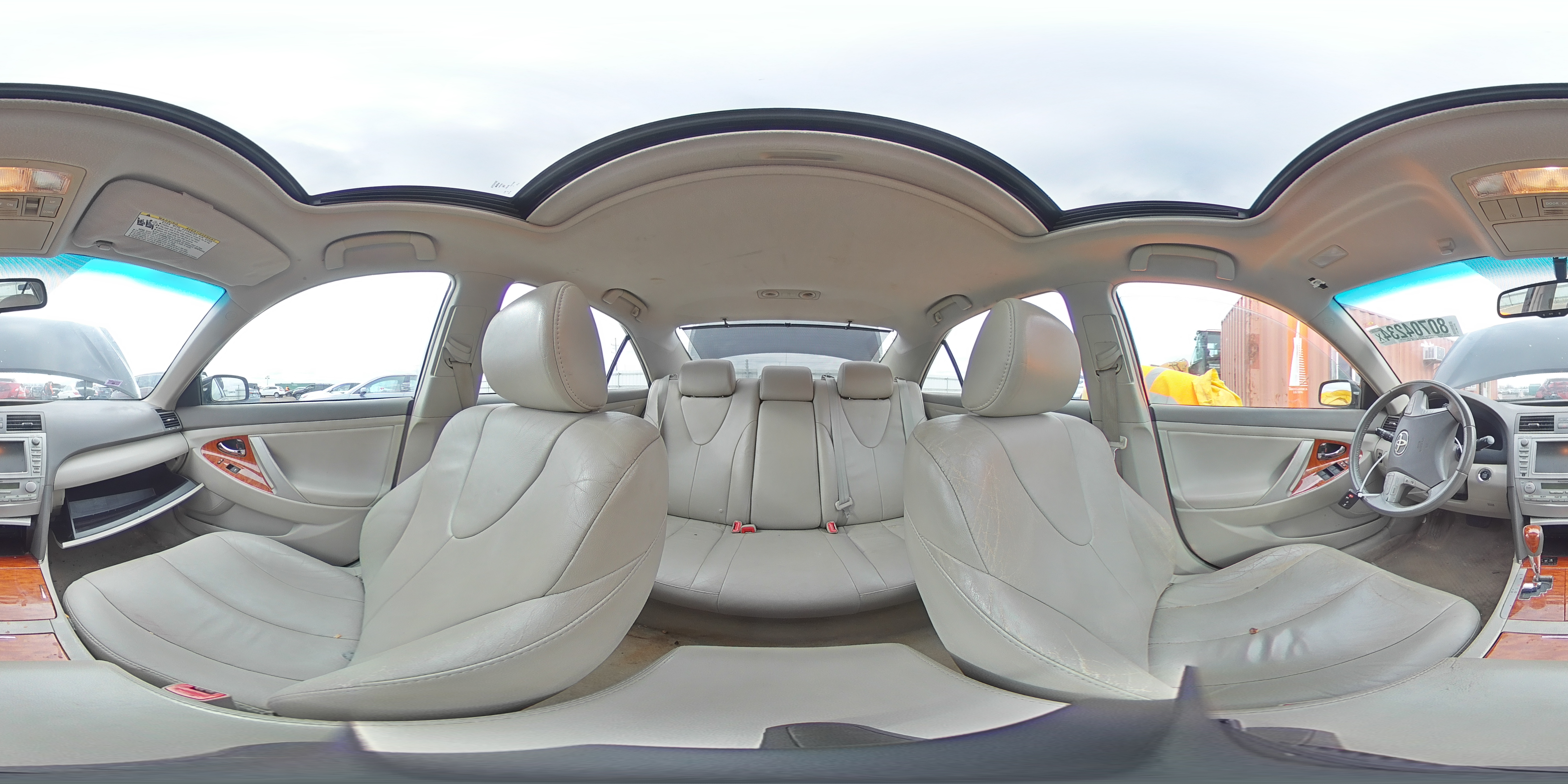 2011 Toyota Camry - Image 13