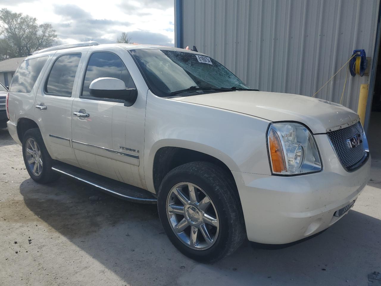 VIN 1GKS2EEF7DR253075 2013 GMC YUKON no.4