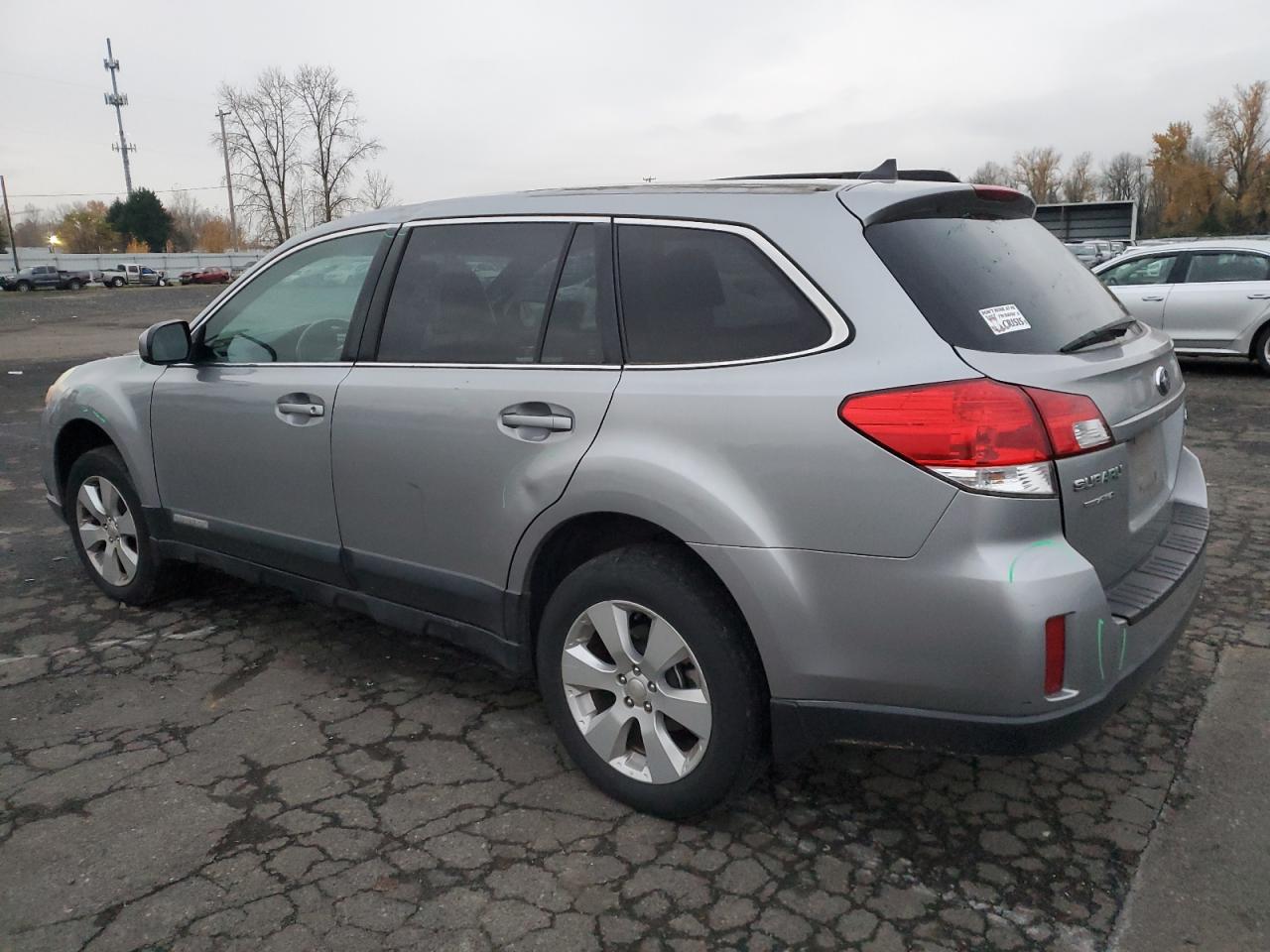 2011 Subaru Outback - Image 2