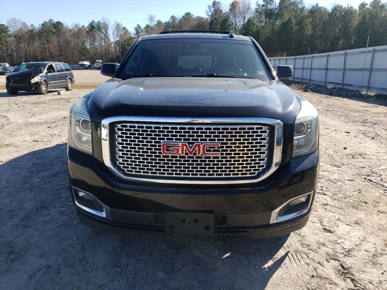 2016 GMC Yukon - Image 5