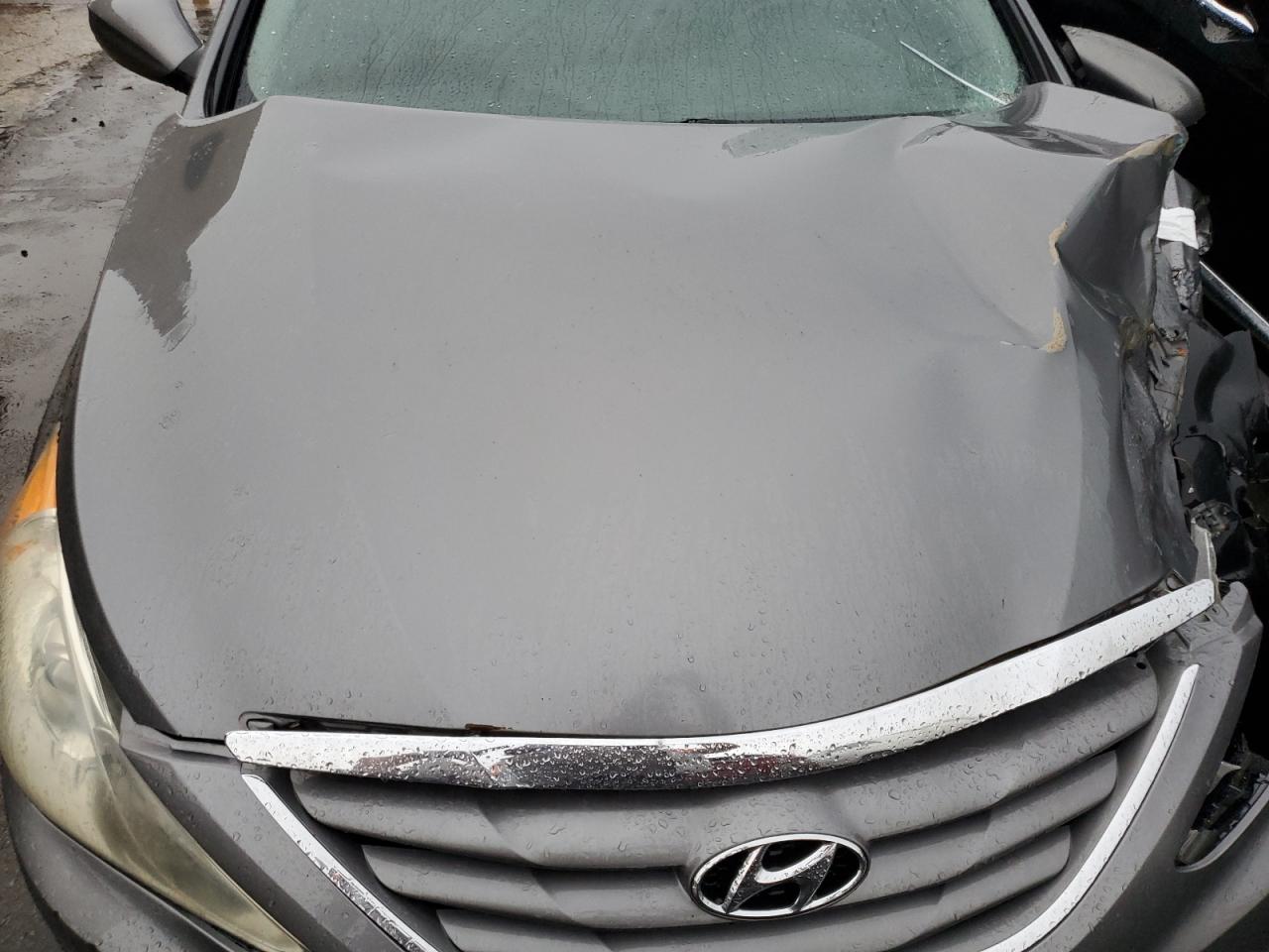 2013 Hyundai Sonata - Image 11