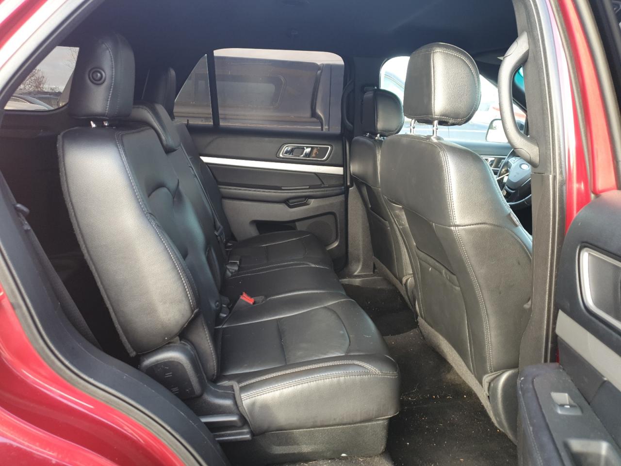 2017 Ford Explorer - Image 11