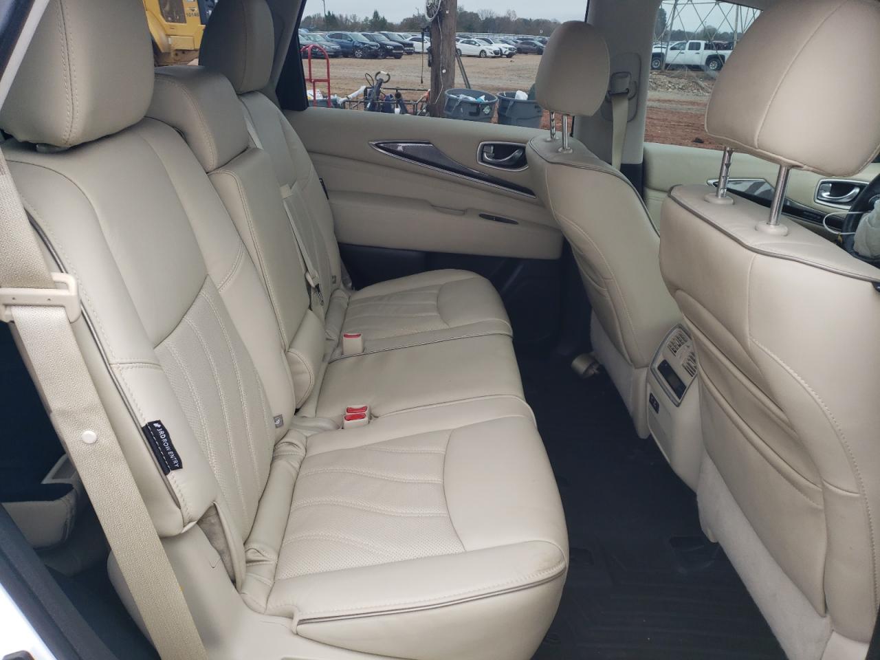 2020 Infiniti QX60 - Image 10
