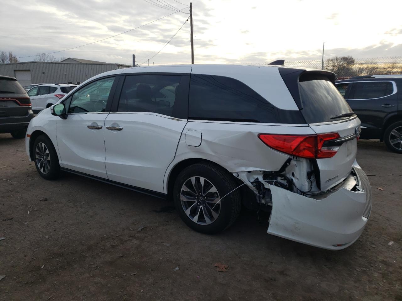 2024 Honda Odyssey - Image 2