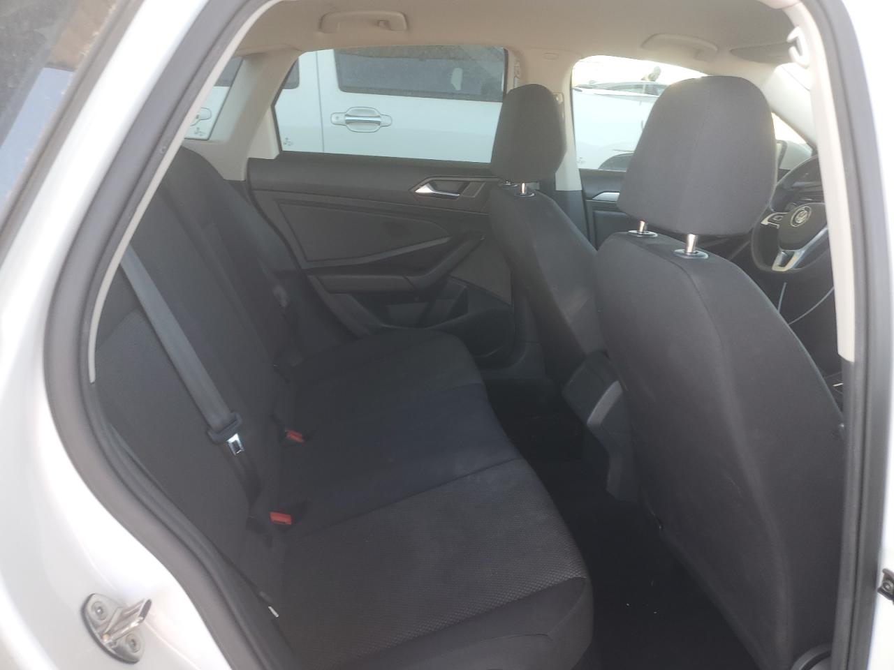 2019 Volkswagen Jetta - Image 10
