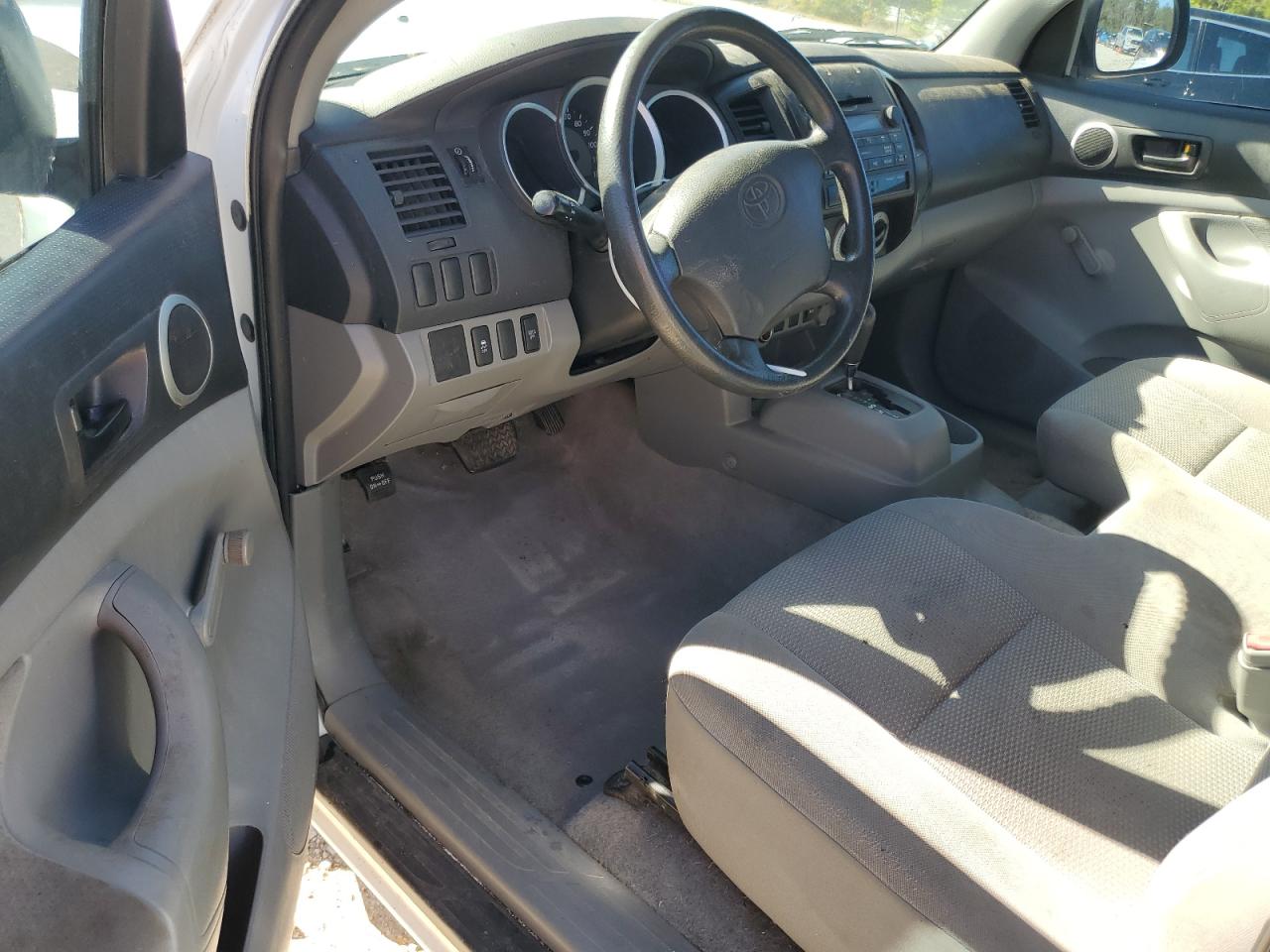 2009 Toyota Tacoma - Image 8