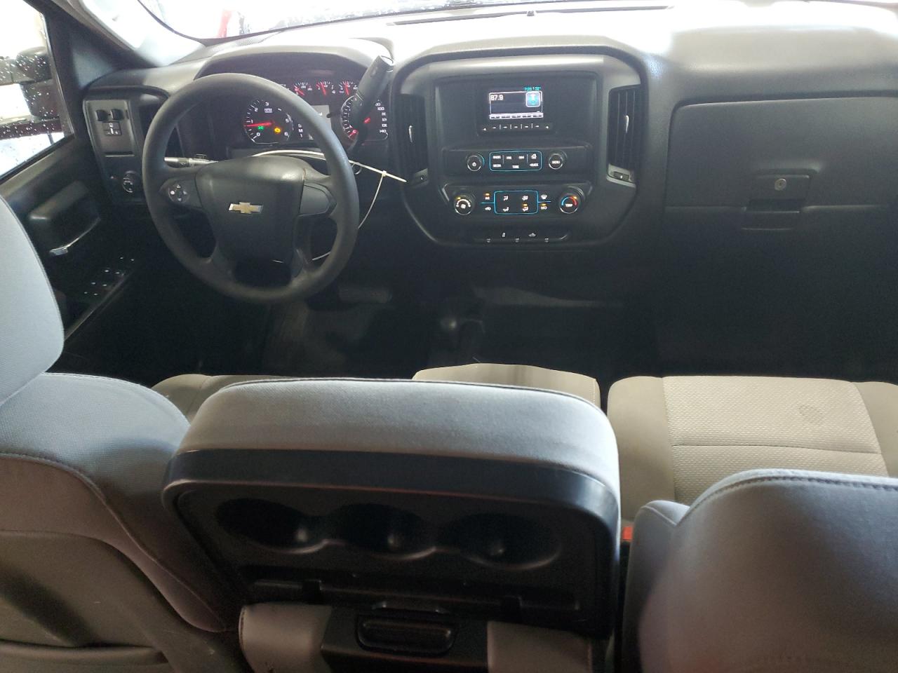2015 Chevrolet Silverado - Image 8
