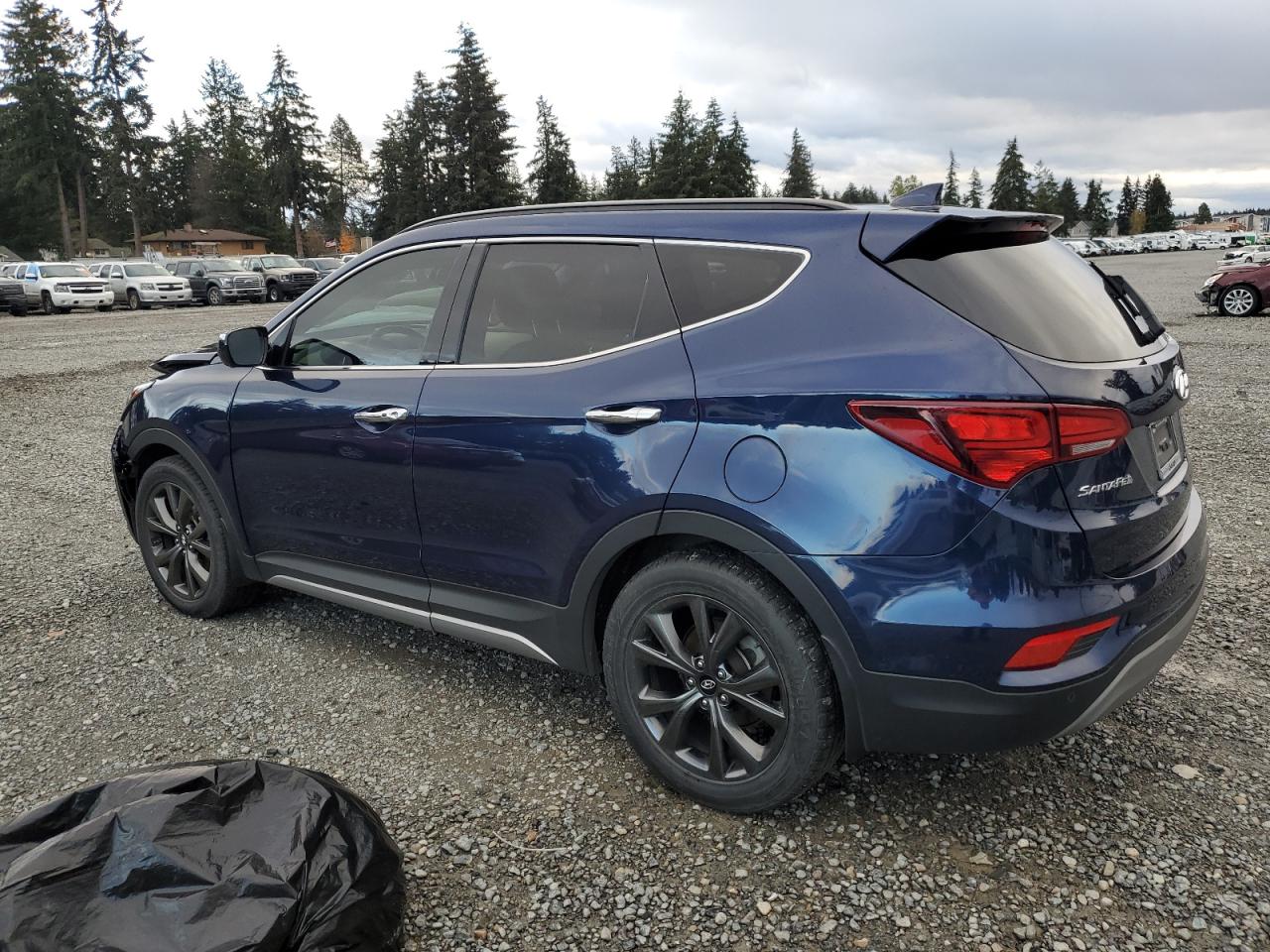 2018 Hyundai Santa Fe - Image 2