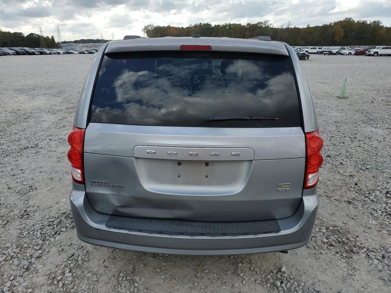 2016 Dodge Caravan - Image 6