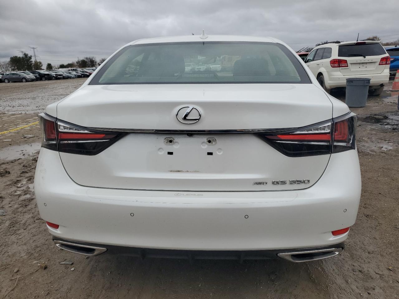 2017 Lexus GS - Image 6
