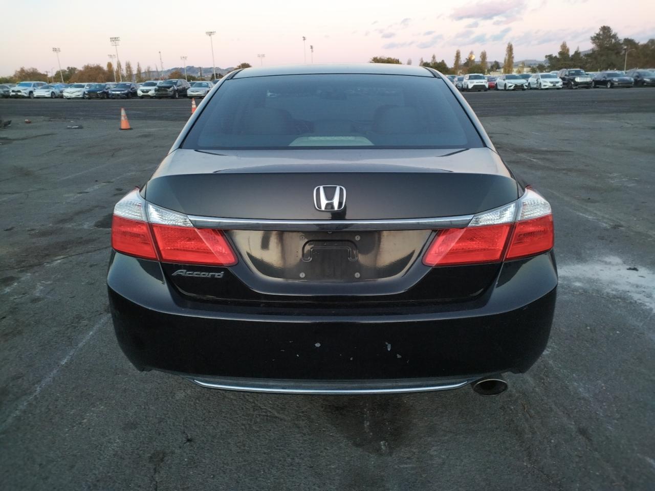 2015 Honda Accord Lx VIN: 1HGCR2F3XFA184240 Lot: 81145944