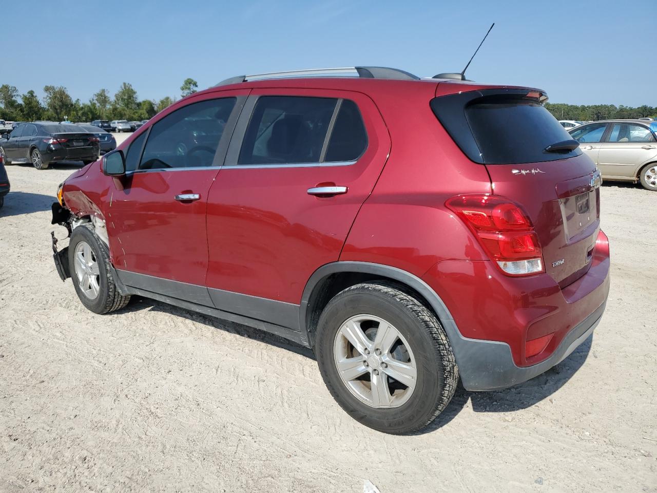 2018 Chevrolet Trax - Image 2
