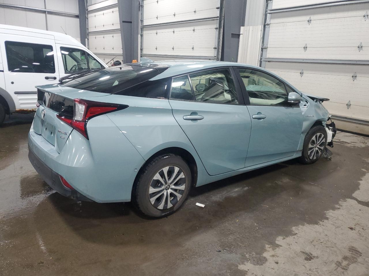 2019 Toyota Prius - Image 3