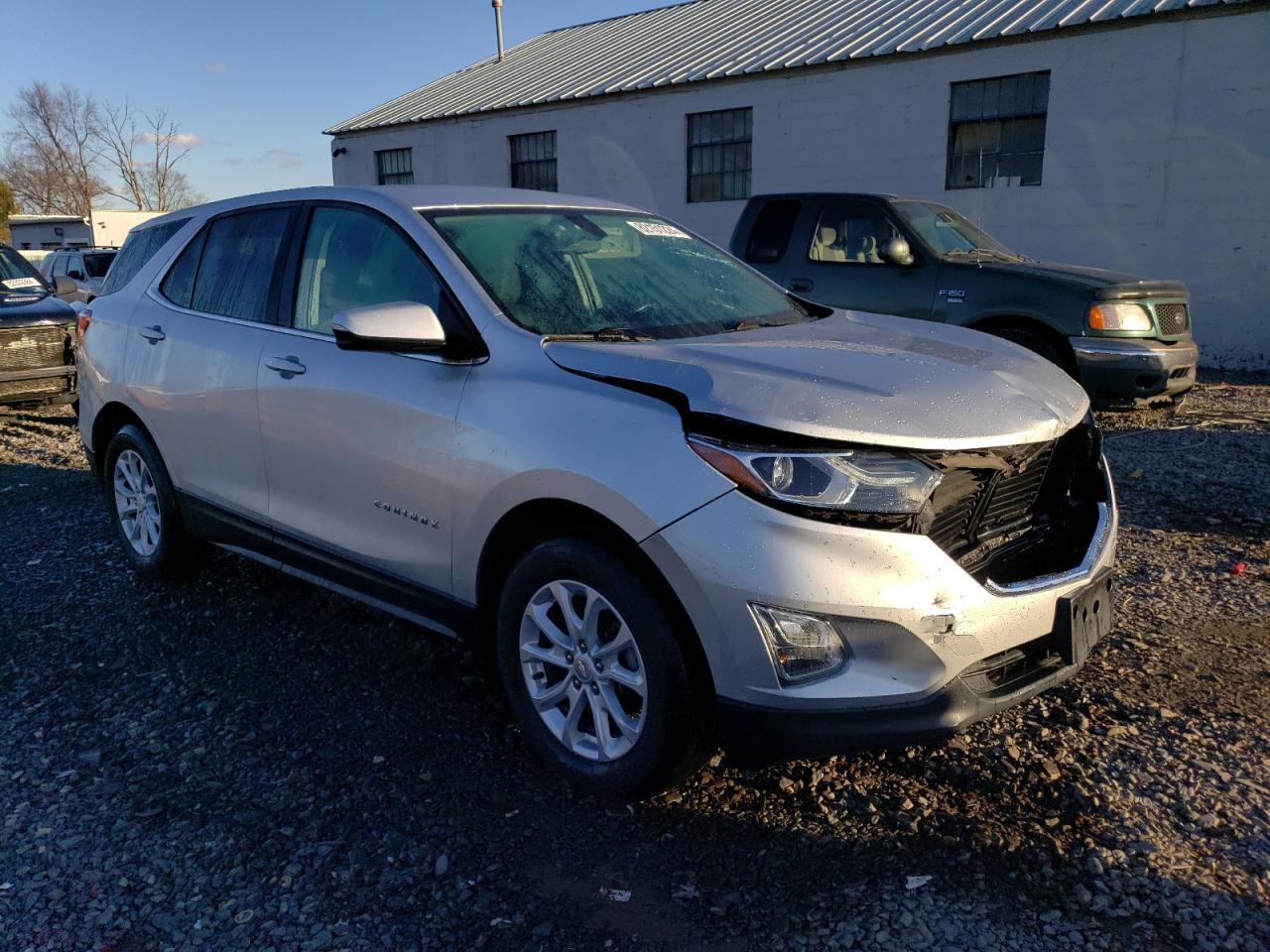 VIN 3GNAXUEV9KS662481 2019 CHEVROLET EQUINOX no.4