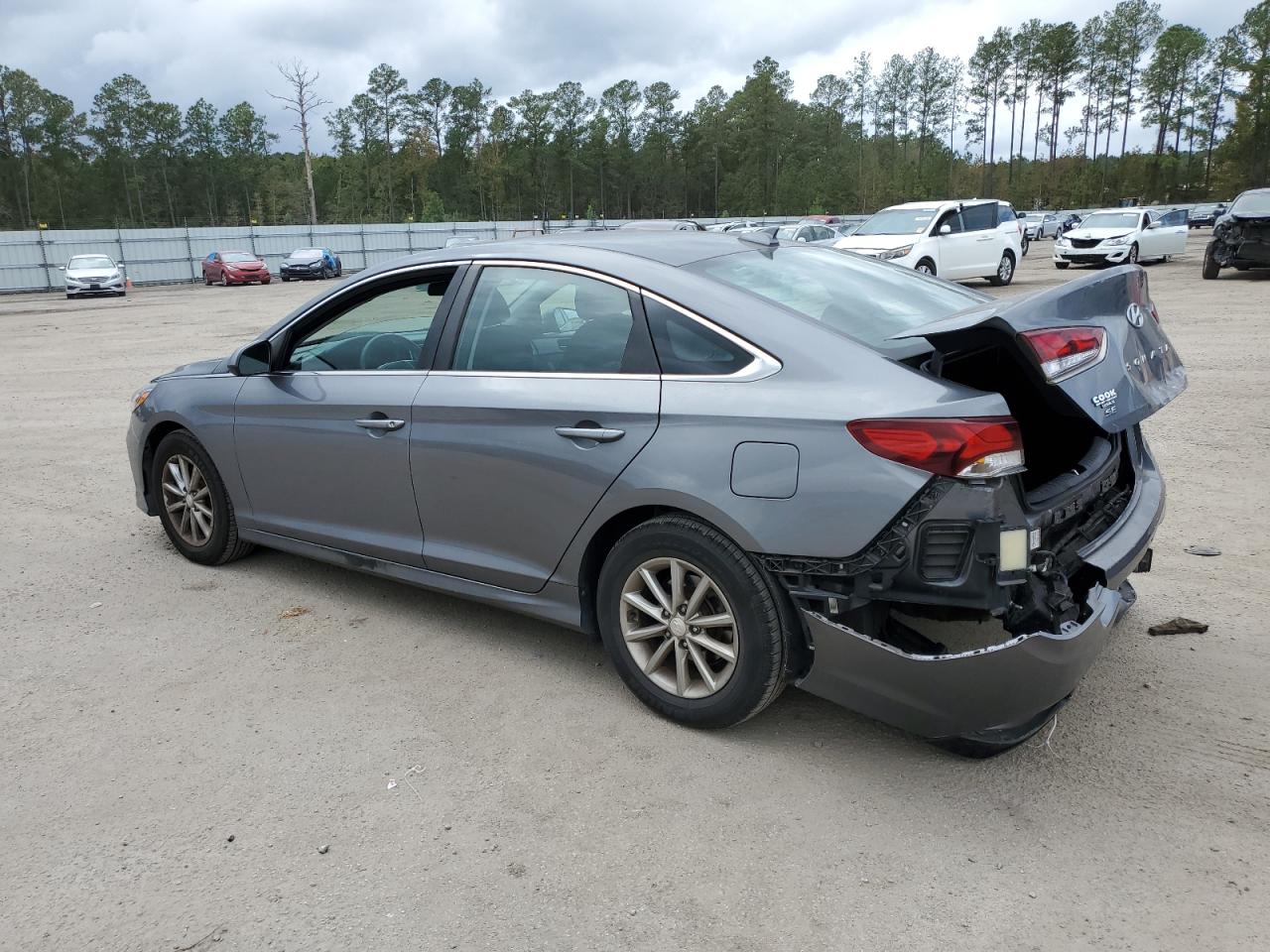 2019 Hyundai Sonata - Image 2