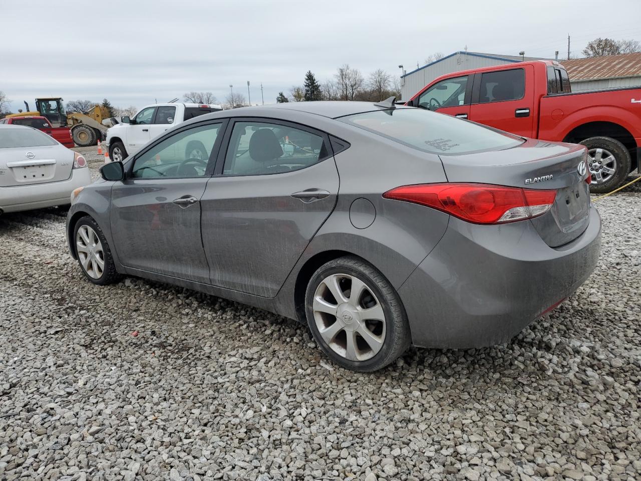 2011 Hyundai Elantra - Image 2
