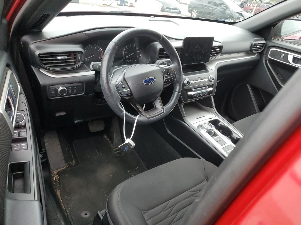 2020 Ford Explorer - Image 8