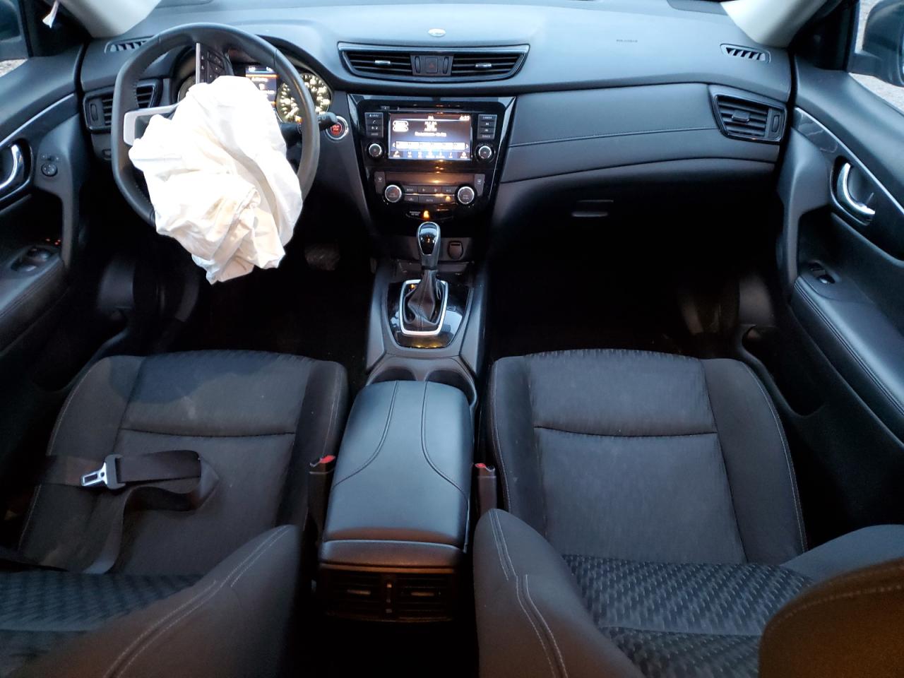 2018 Nissan Rogue - Image 8