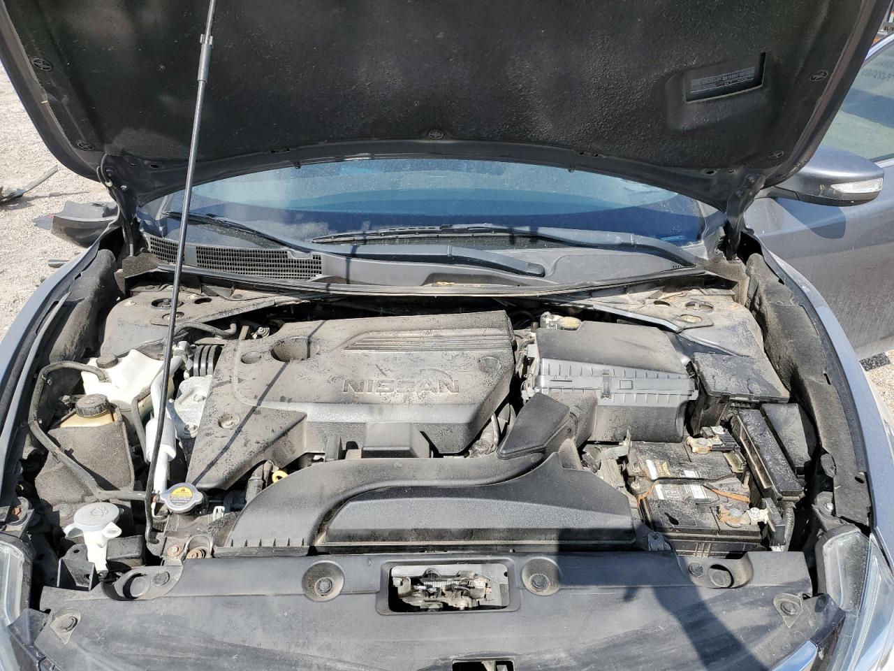2018 Nissan Altima - Image 12