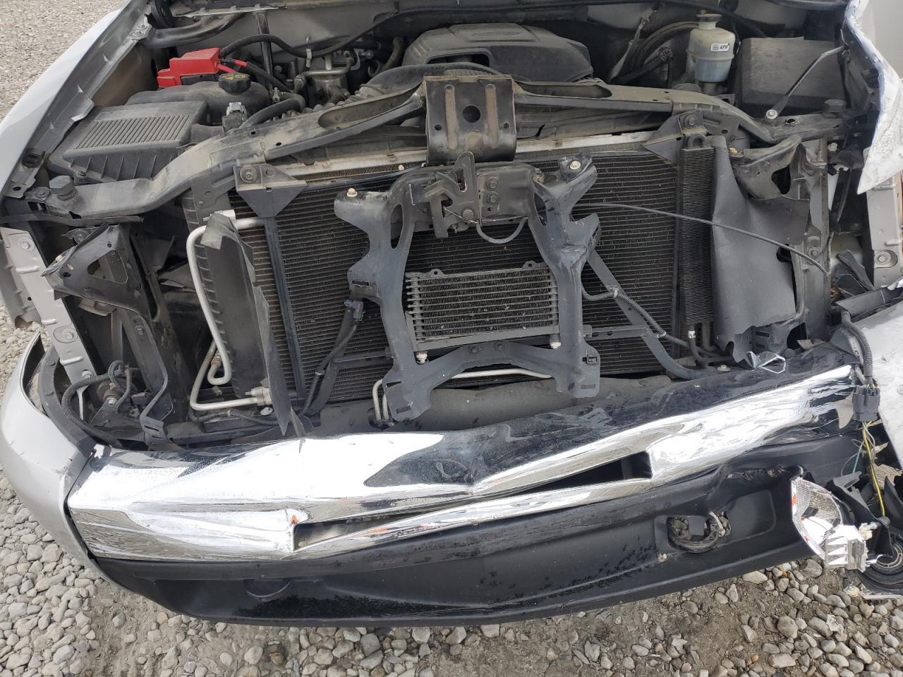 2011 Chevrolet Silverado - Image 11