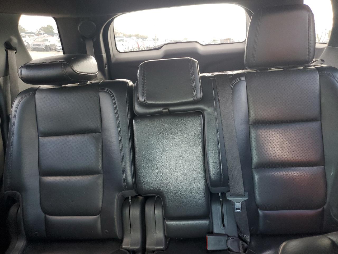 2011 Ford Explorer - Image 10