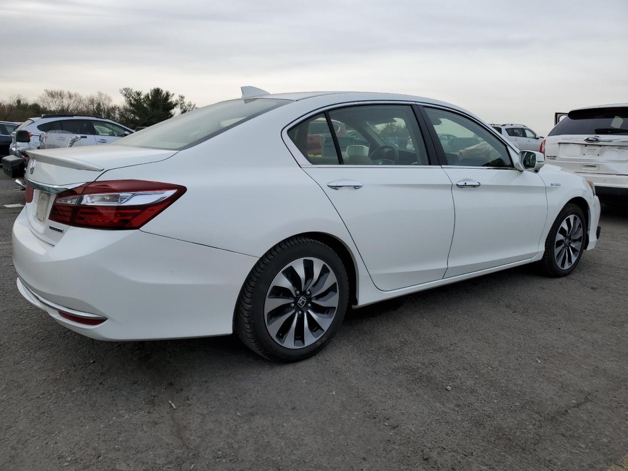 2017 Honda Accord - Image 3