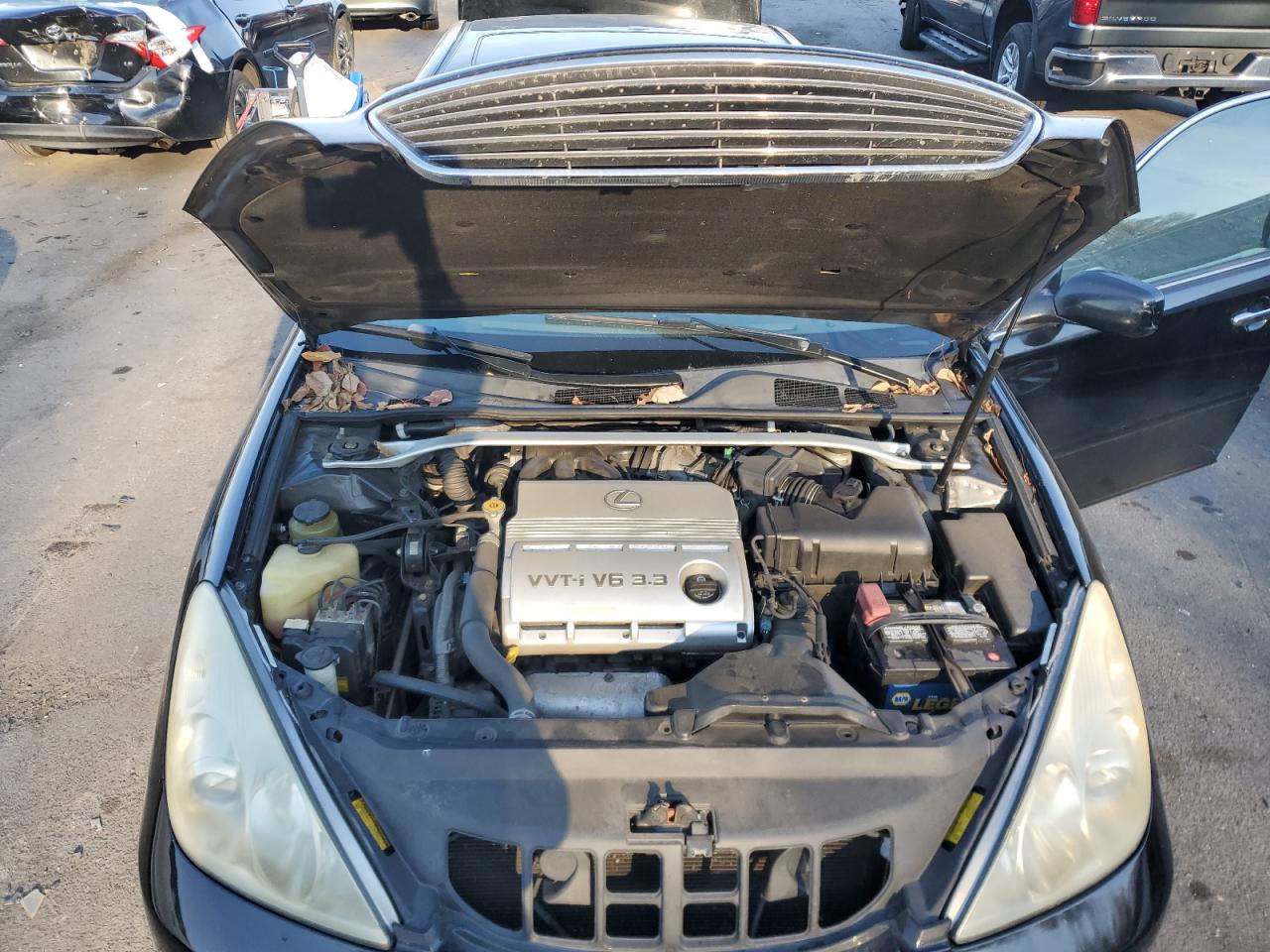 2005 Lexus ES - Image 11
