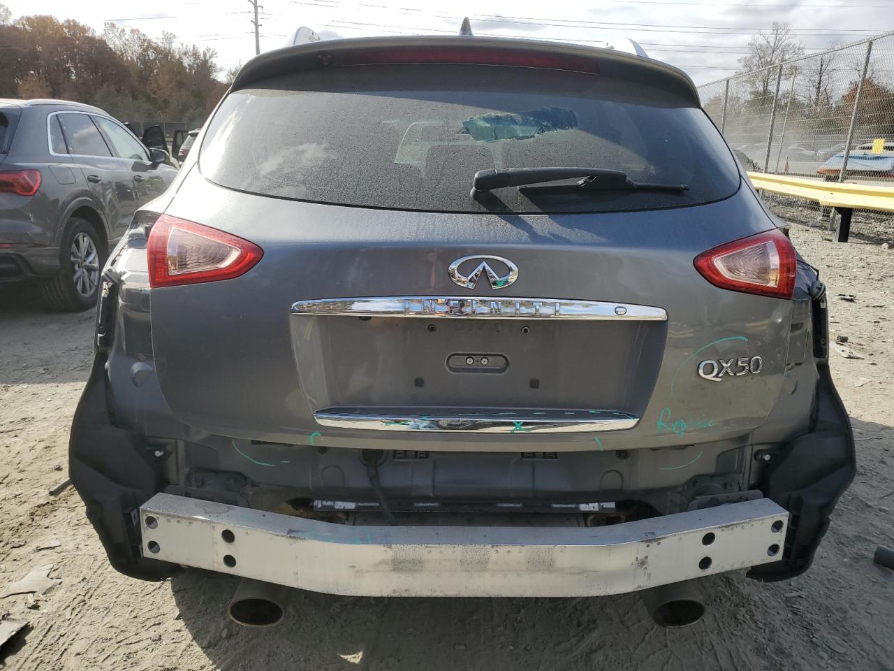 2017 Infiniti QX50 - Image 6