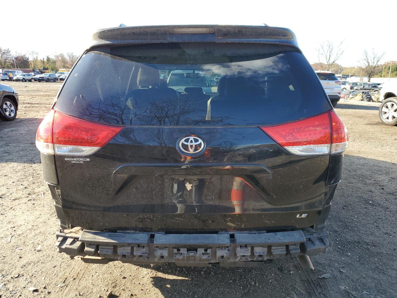 2014 Toyota Sienna - Image 6