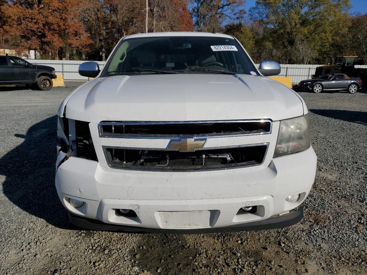 2011 Chevrolet Suburban - Image 5