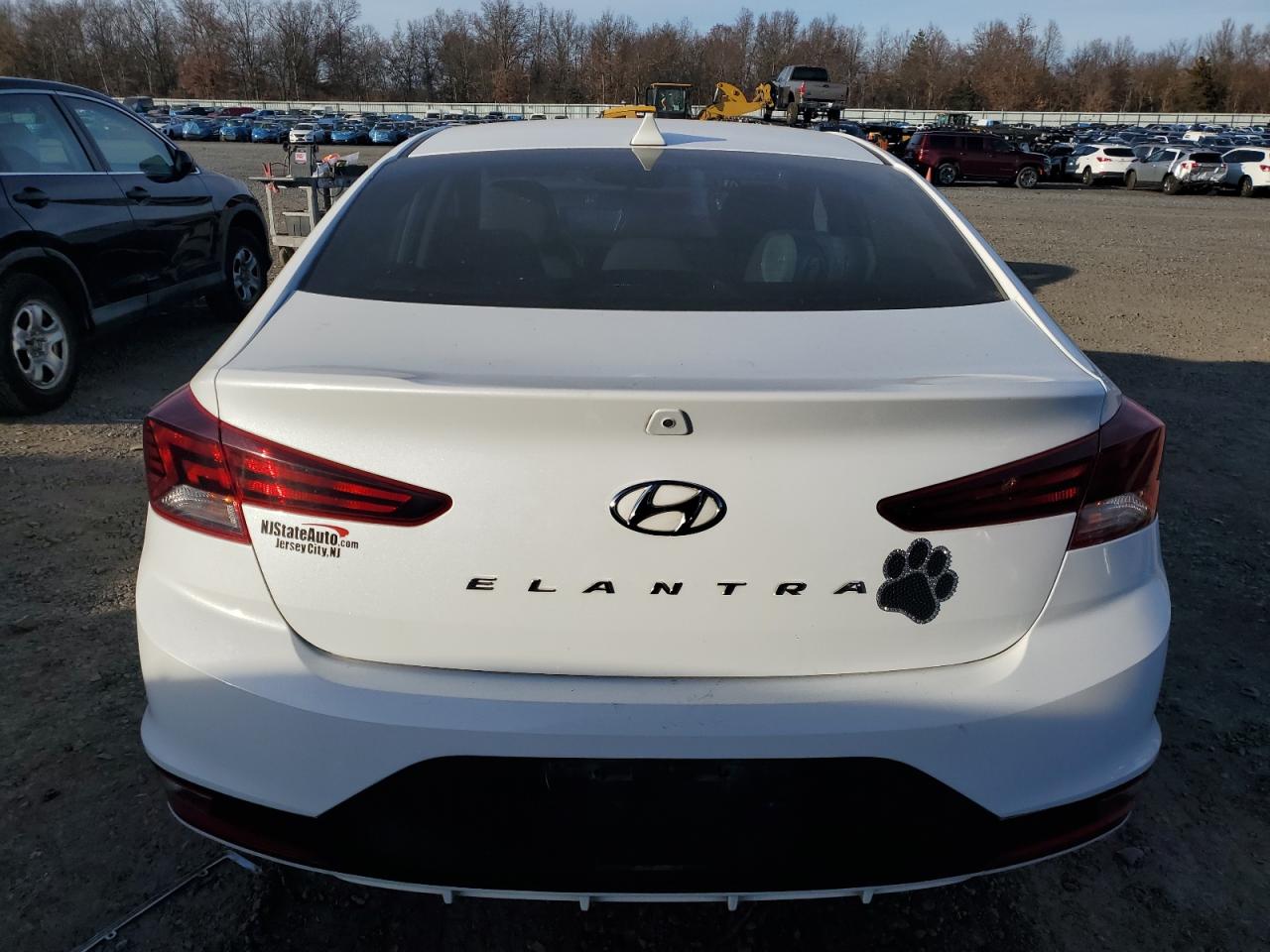 2019 Hyundai Elantra - Image 6