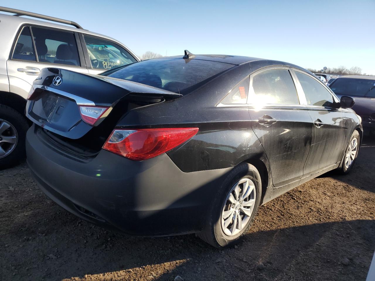 2011 Hyundai Sonata - Image 3