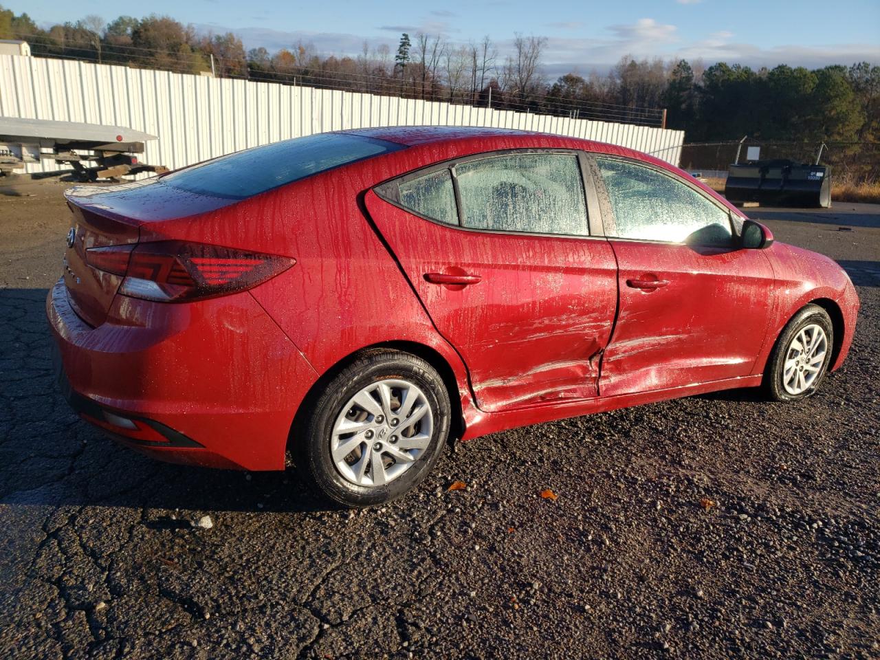 2019 Hyundai Elantra - Image 3