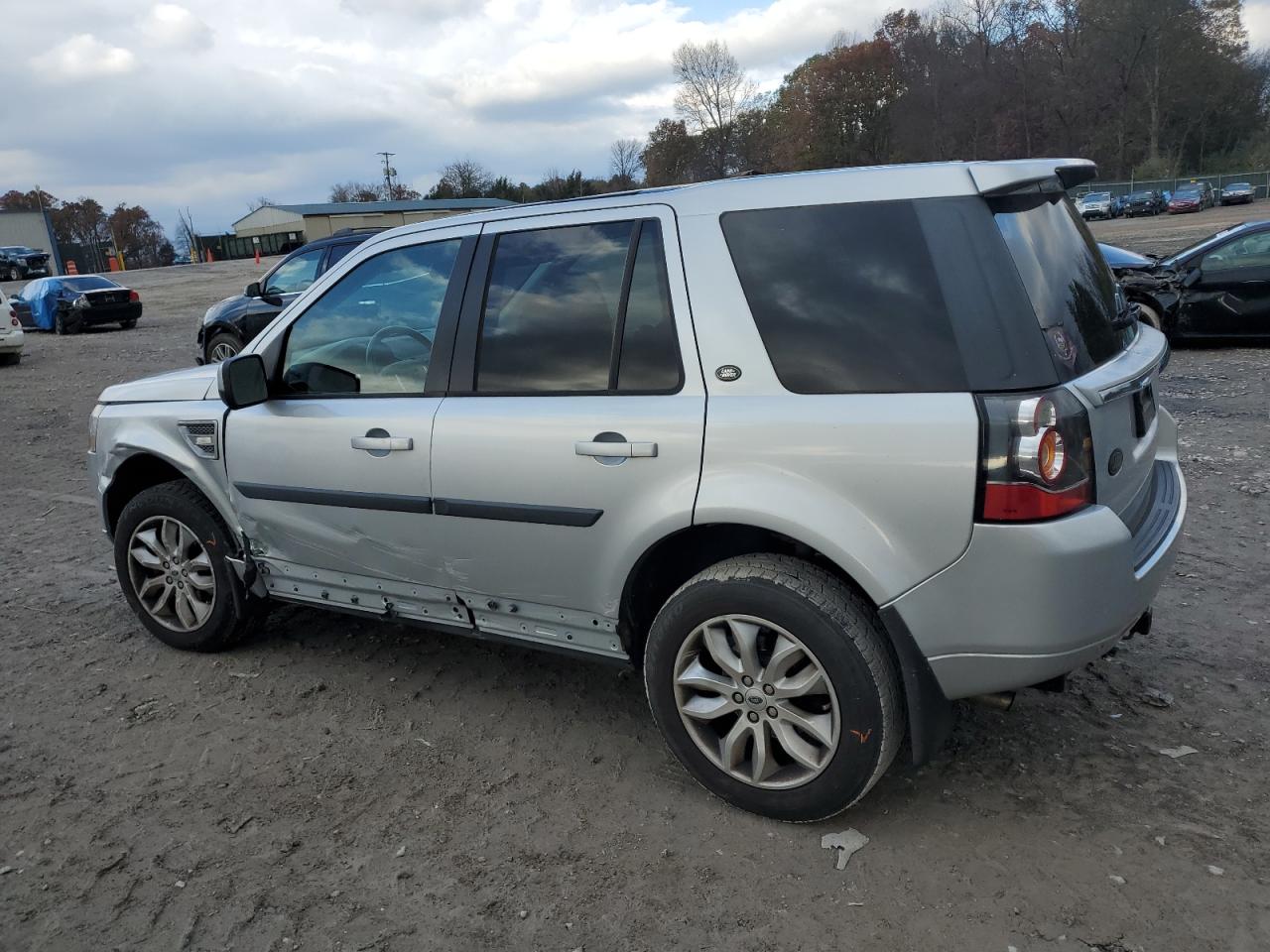 2013 Land Rover LR2 - Image 2