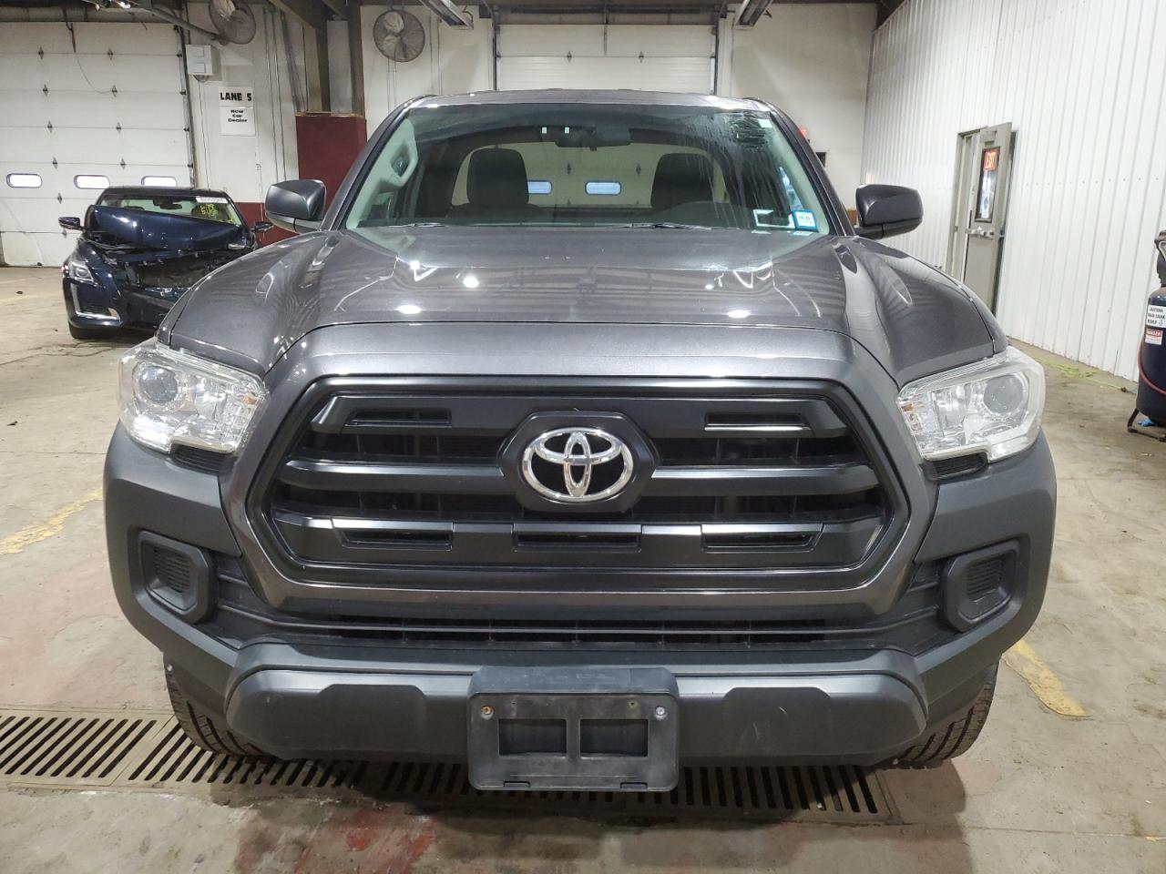 VIN 5TFSX5ENXGX046796 2016 TOYOTA TACOMA no.5