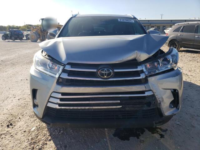  TOYOTA HIGHLANDER 2019 Srebrny