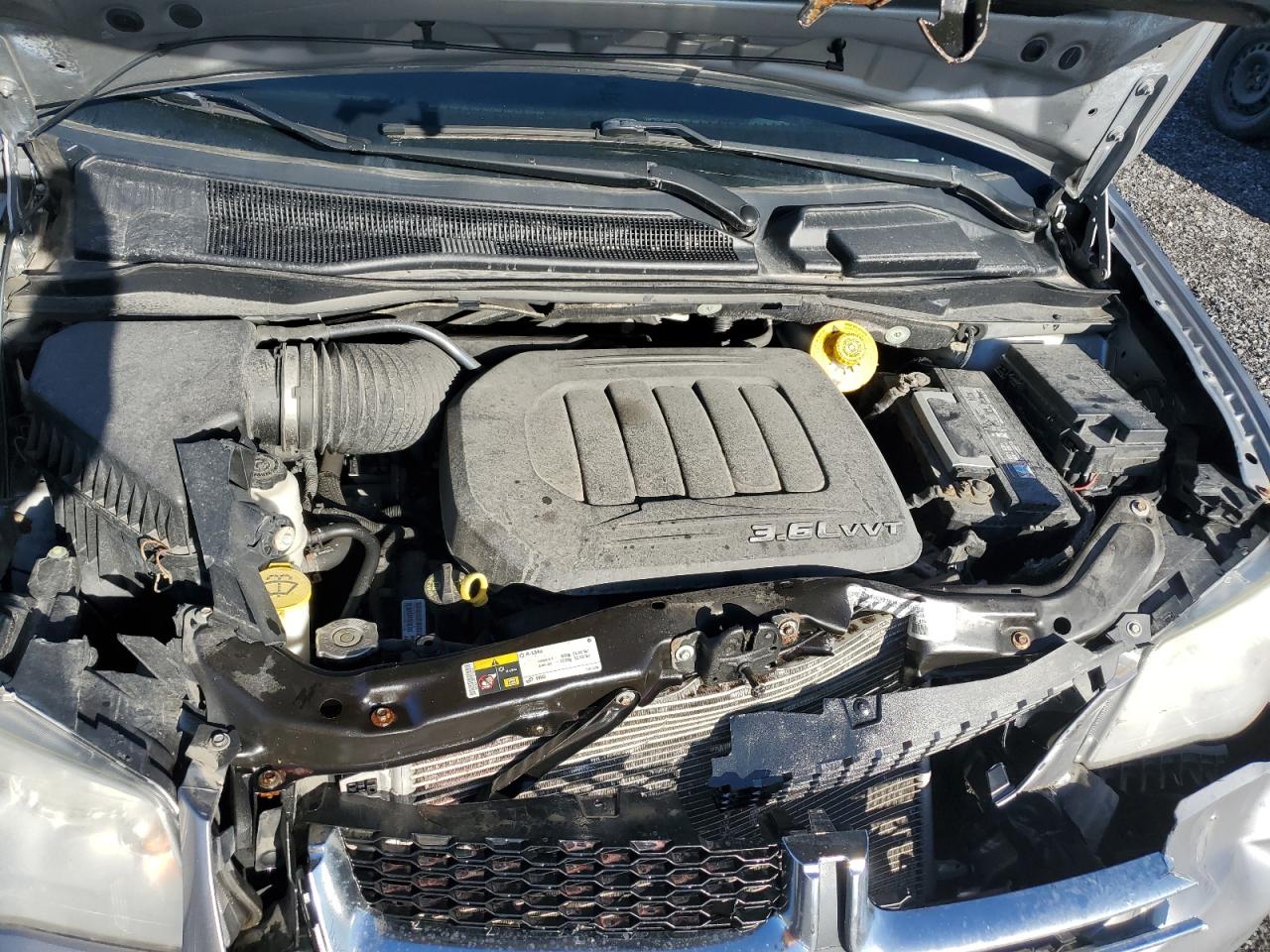2014 Dodge Caravan - Image 12