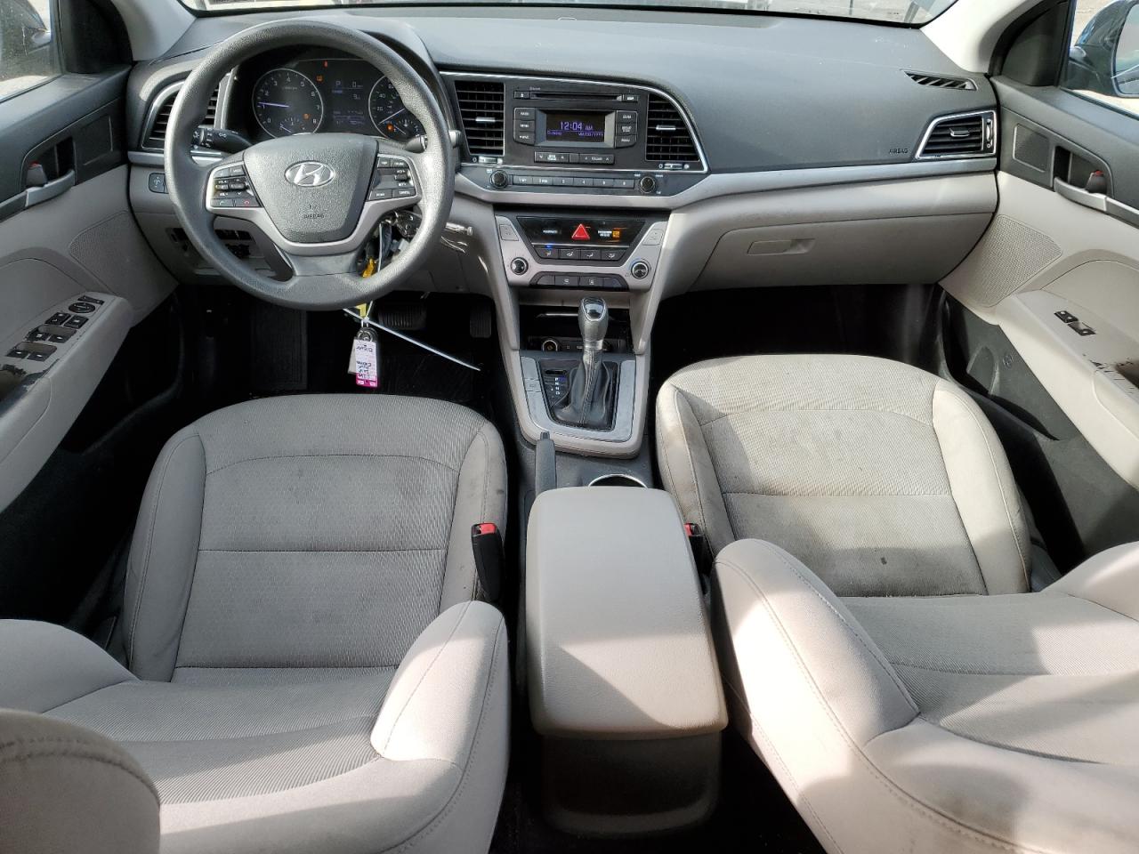 2018 Hyundai Elantra - Image 8
