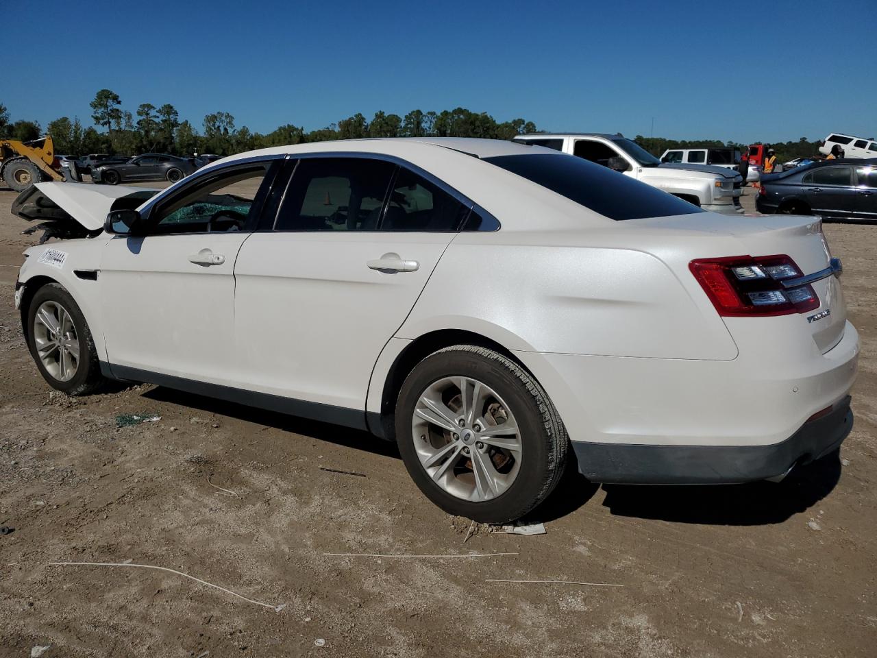 VIN 1FAHP2E87GG156262 2016 FORD TAURUS no.2