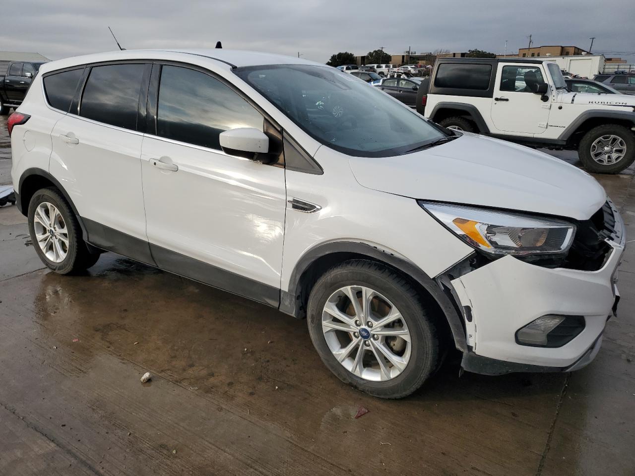 2019 Ford Escape - Image 4