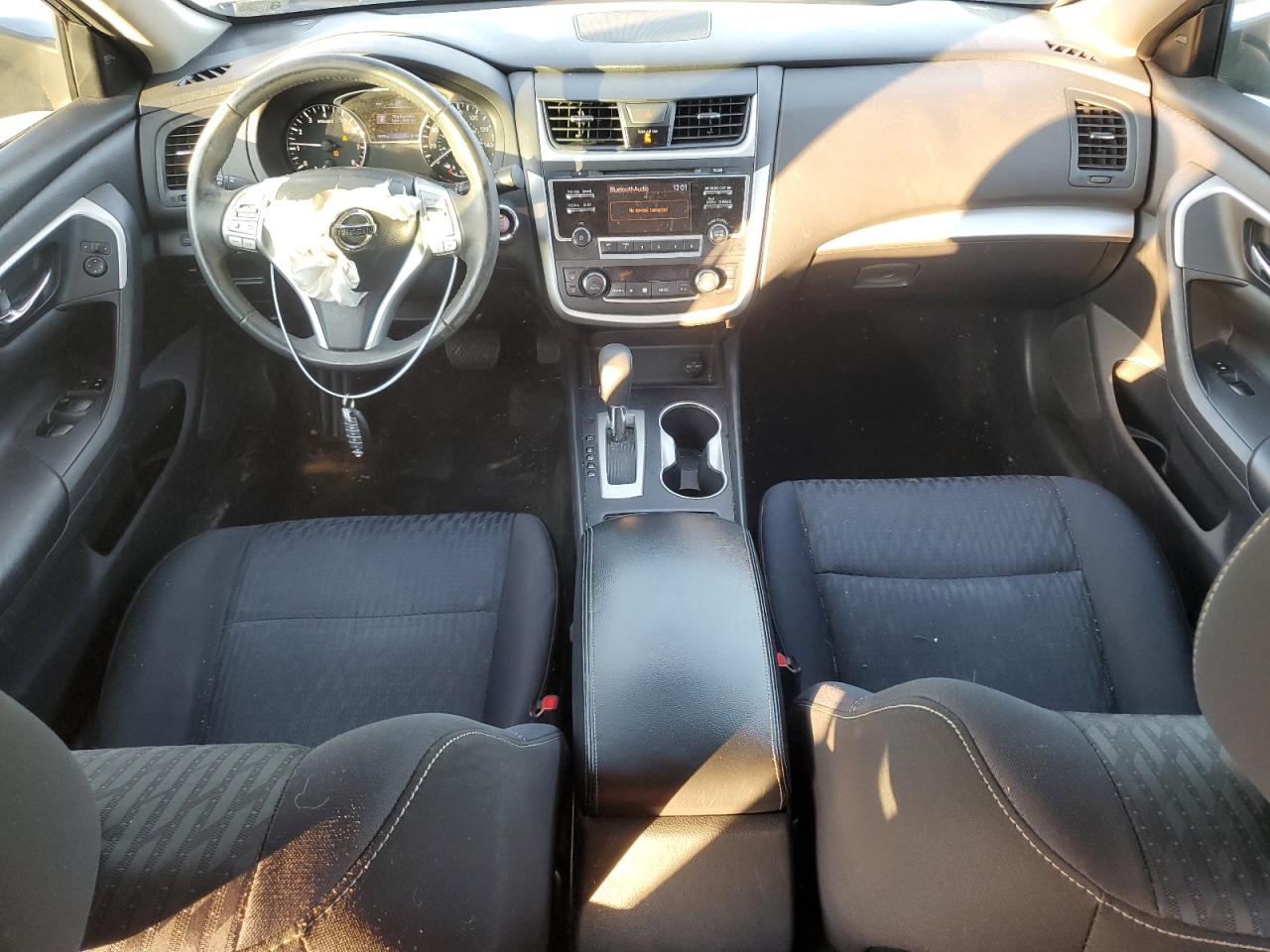 2017 Nissan Altima - Image 8