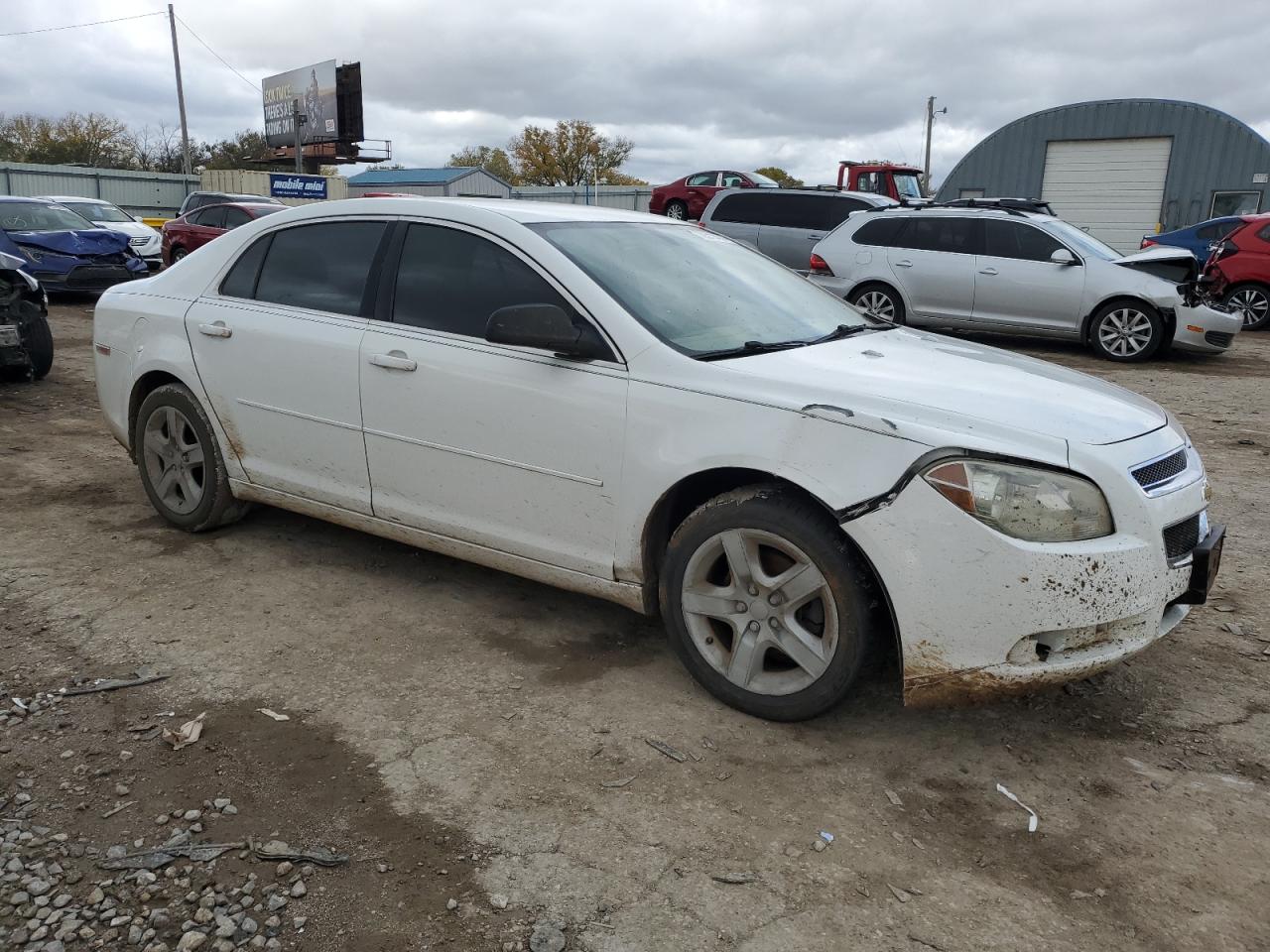 2011 Chevrolet Malibu - Image 4