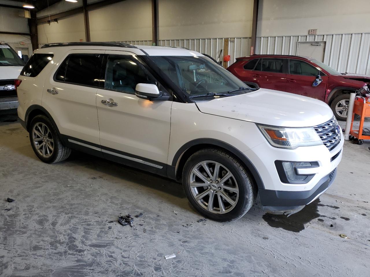 2016 Ford Explorer - Image 4