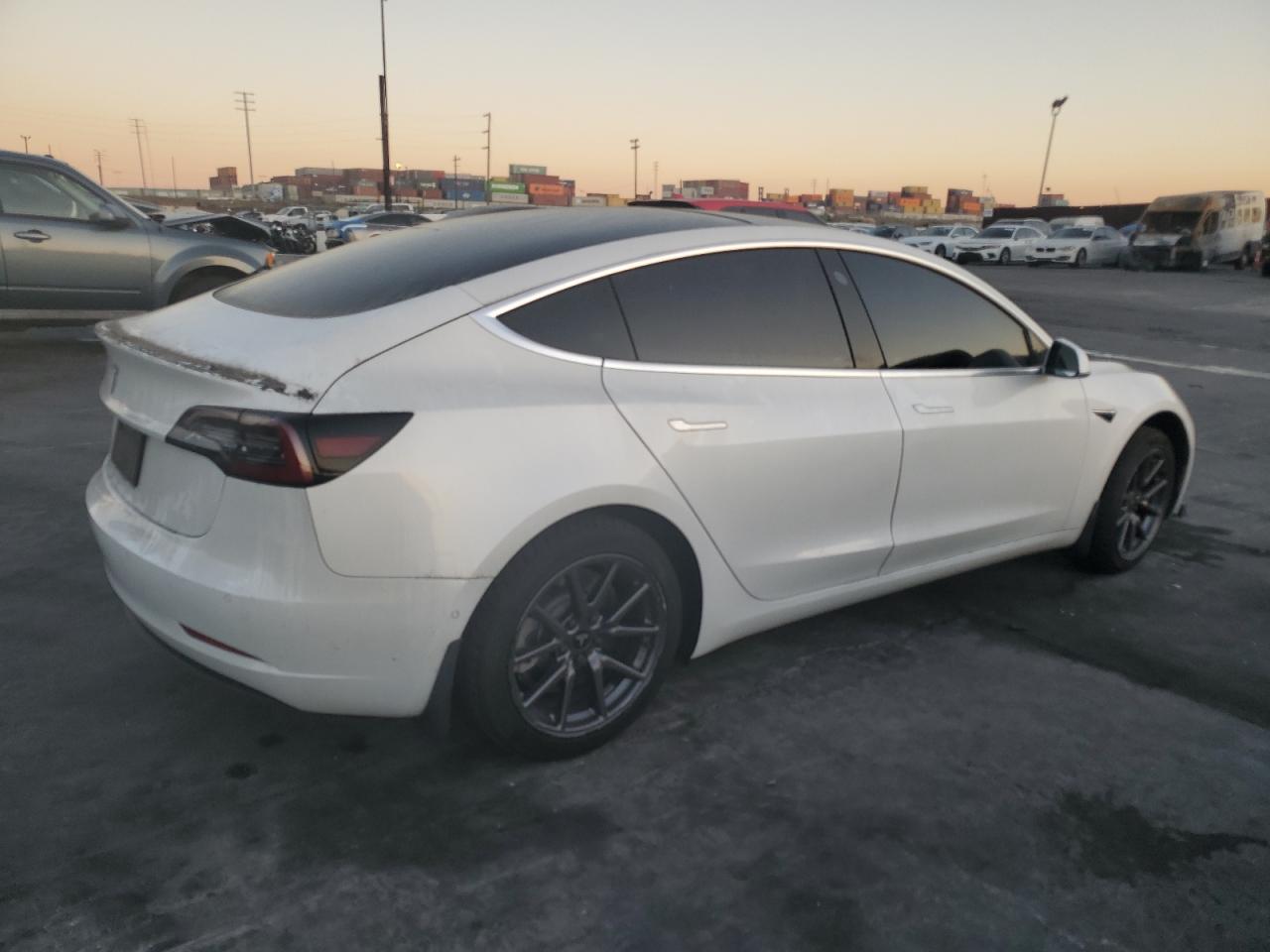 VIN 5YJ3E1EA2KF425200 2019 TESLA MODEL 3 no.3