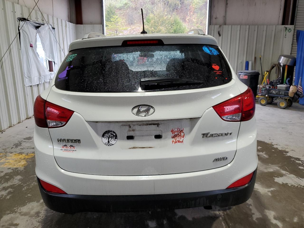 2010 Hyundai Tucson - Image 6