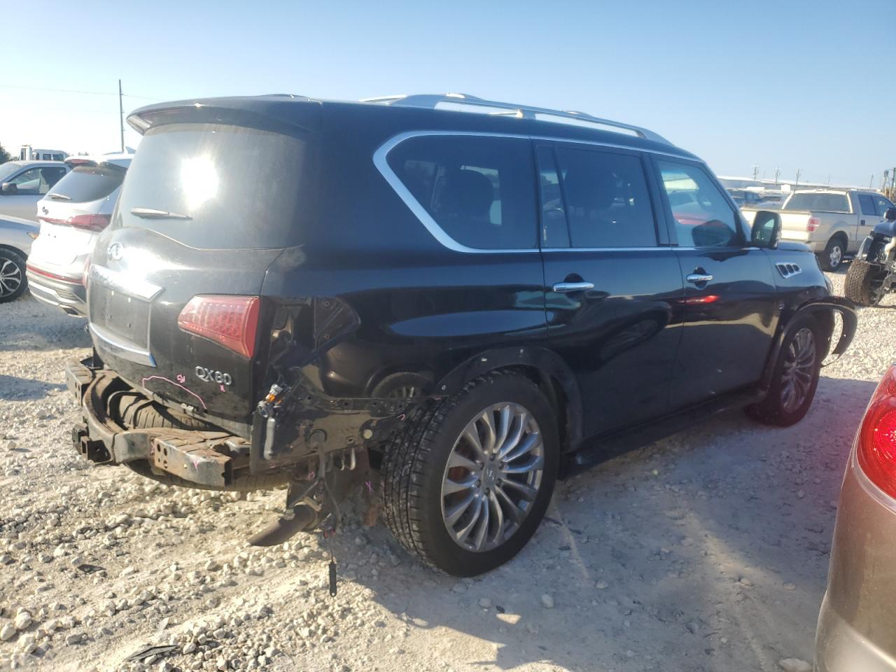 2014 Infiniti QX80 - Image 3
