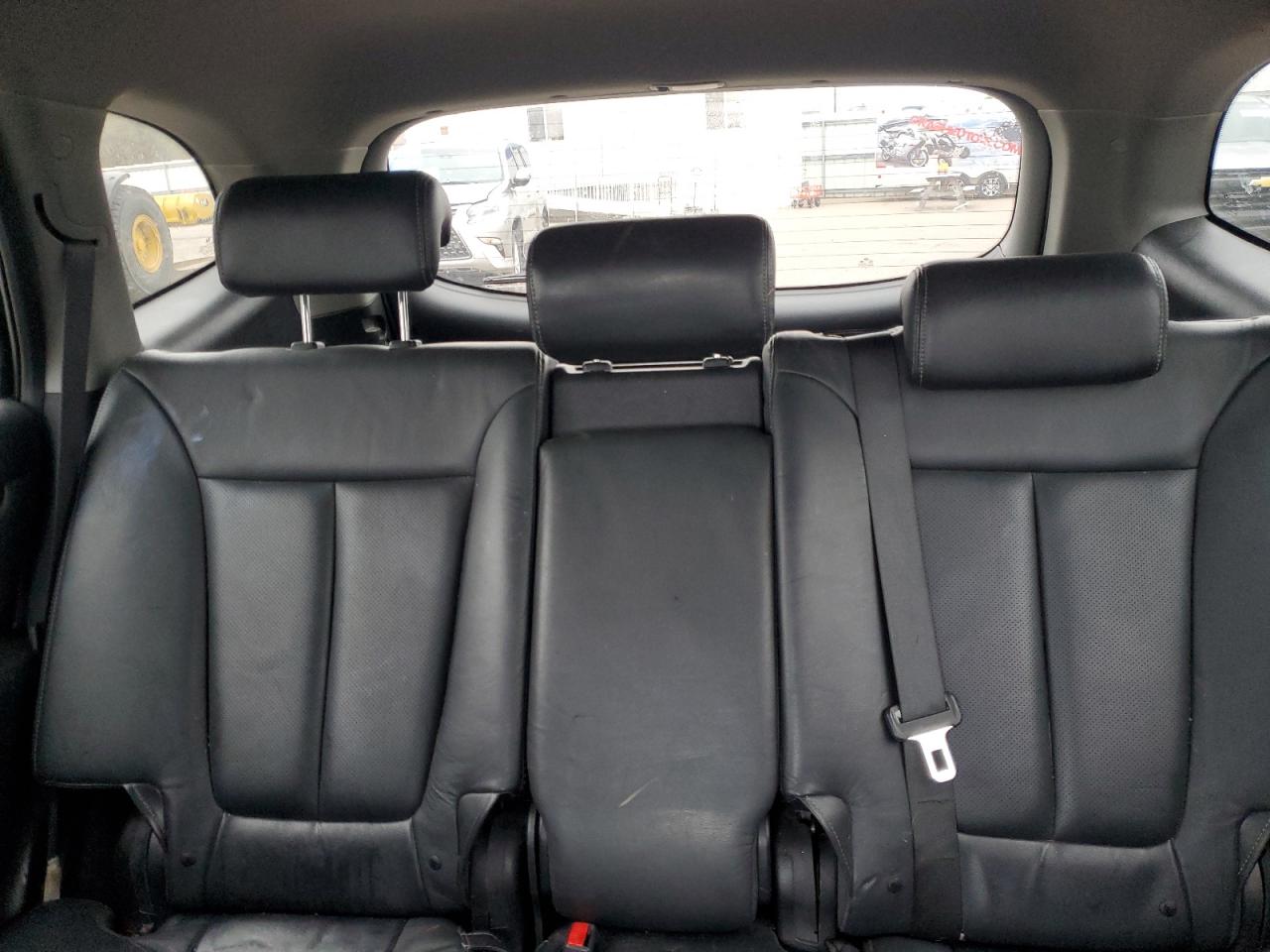 2009 Hyundai Santa Fe - Image 10