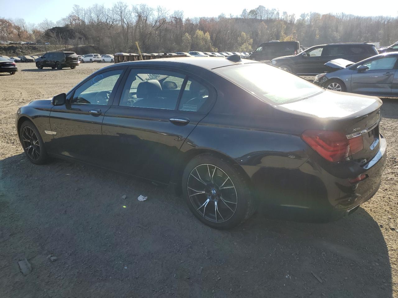 VIN WBAYF8C59DD140924 2013 BMW 7 SERIES no.2